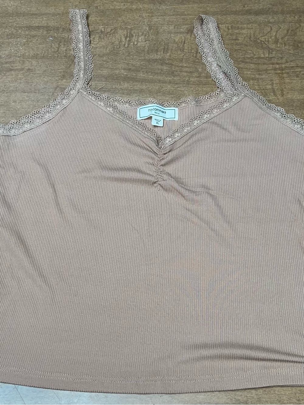 no comment LACE-TRIM Ribbed Tank Top in Light Taupe